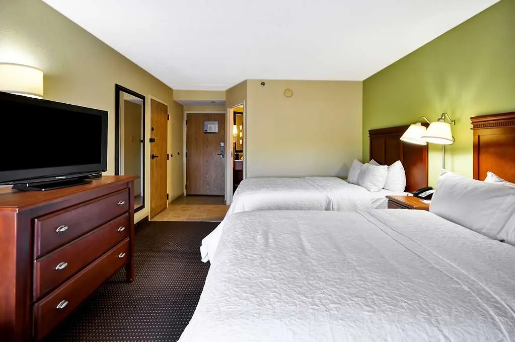Hampton Inn St. Louis - Westport Maryland Heights Hotel